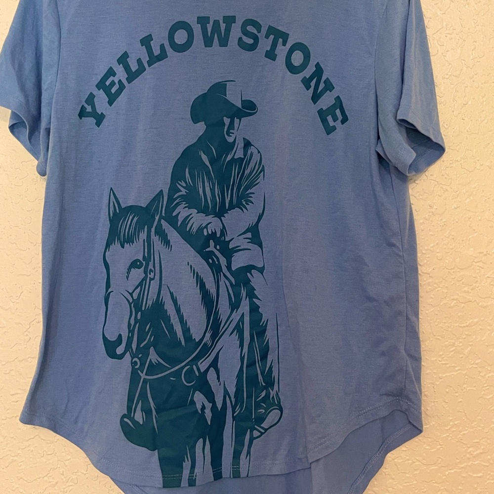 XL Blue Hi low Yellow Stone T shirt short sleeve